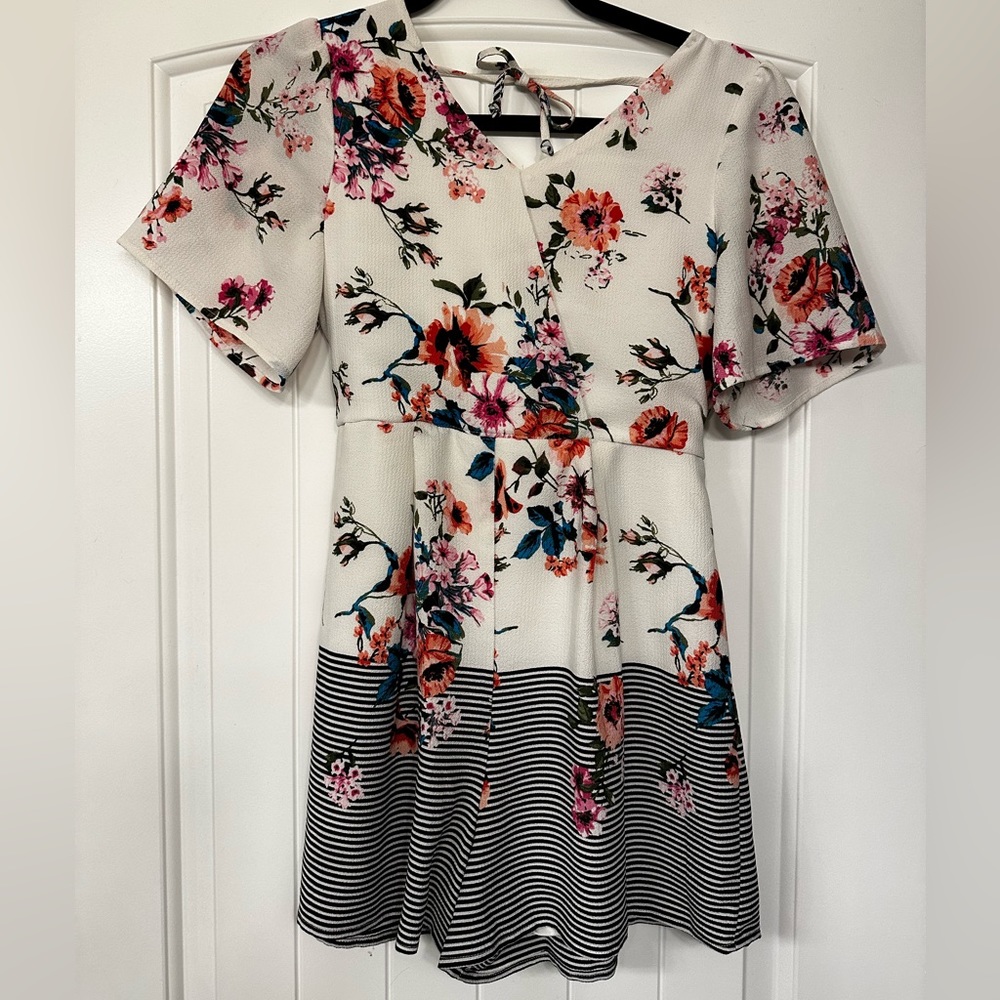 Fun in the sun bright jumper